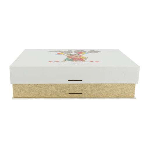 natural and artistic